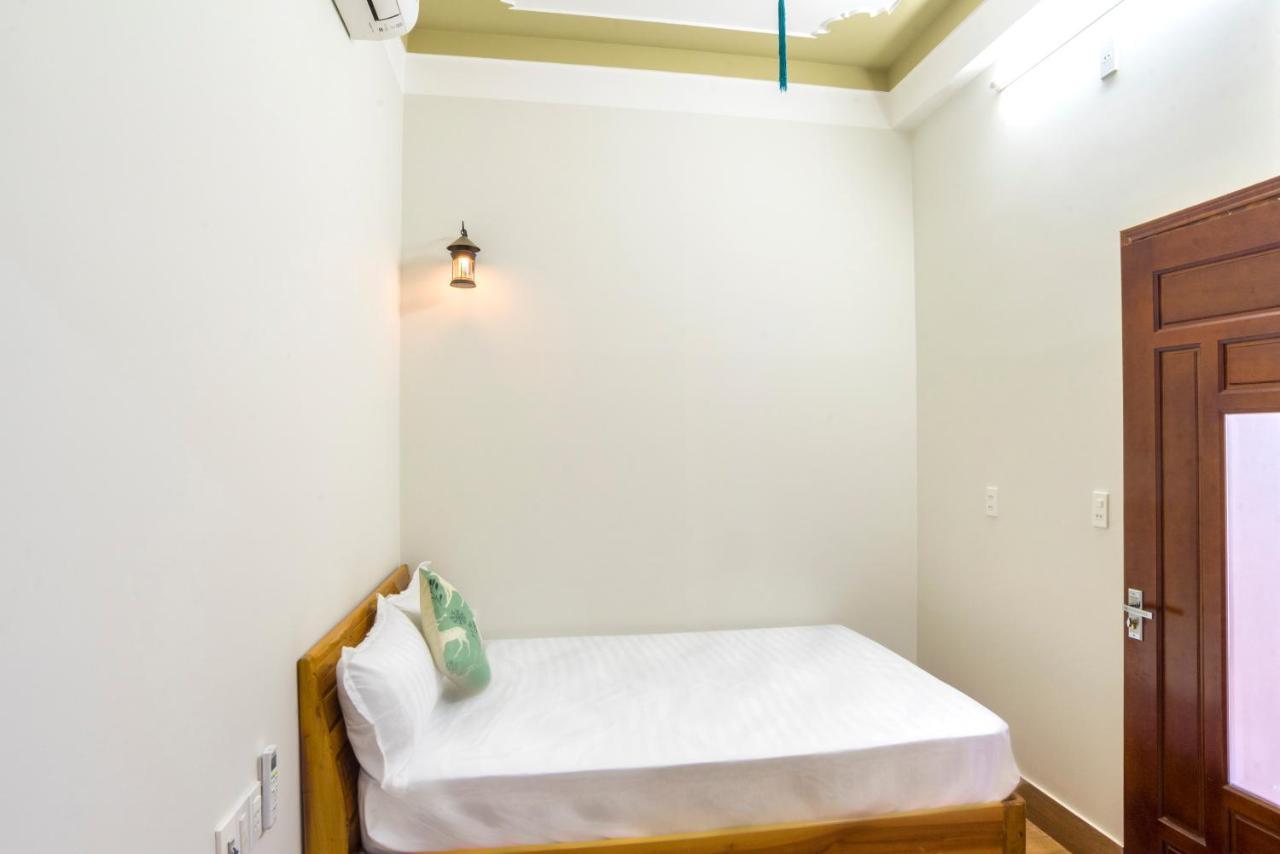 Công Mẫn Homestay Hội An Extérieur photo